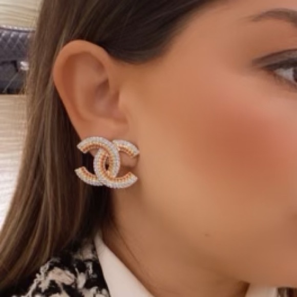 Chanel large CC rhinestone blue yellow orange coral earrings 2023’ - Picture 2 of 2